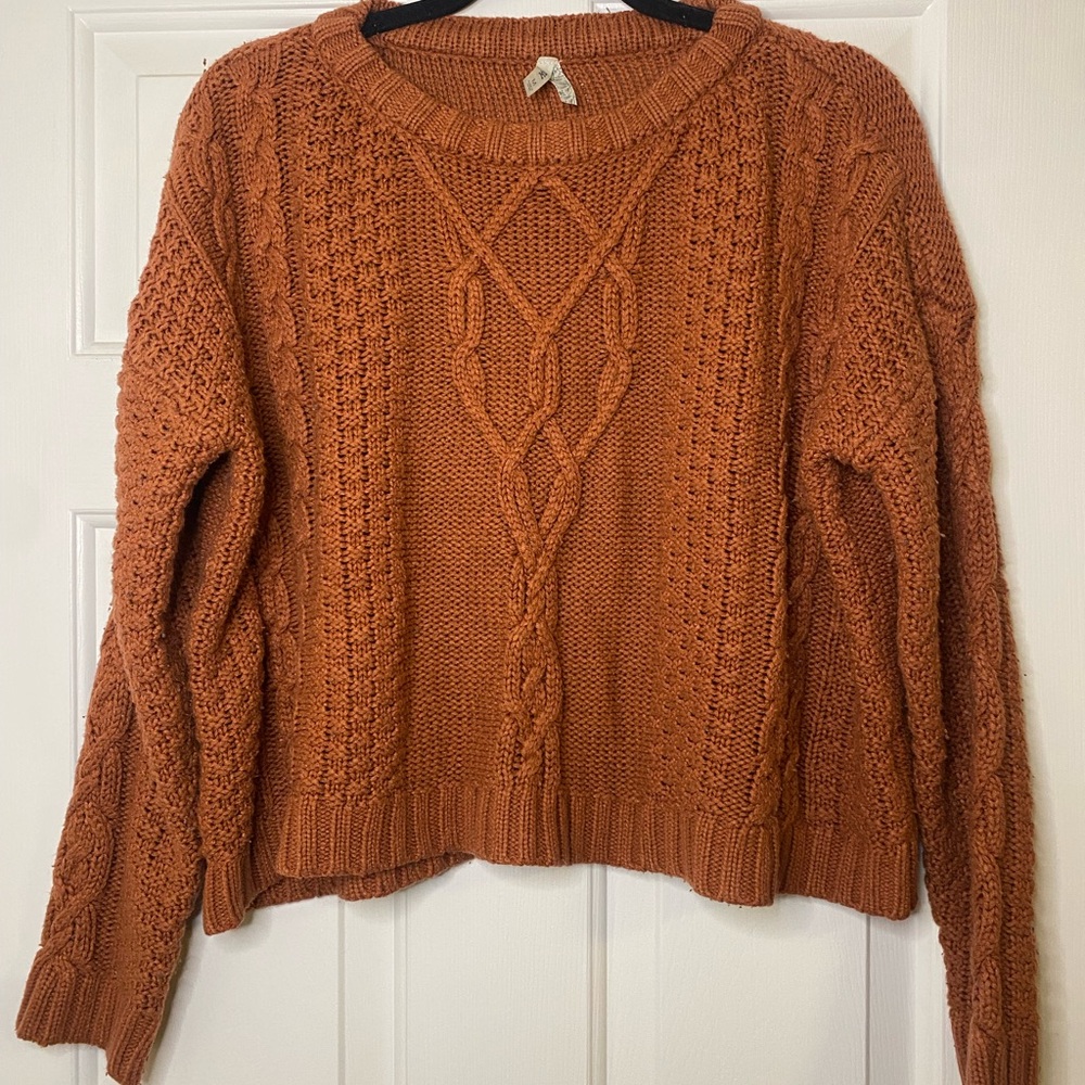 Mudd Women’s Size M orange cable-knit sweater